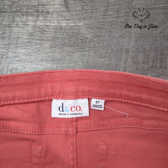 Denim & Co. Straight Leg Jeans Size 6T - Picture 2 of 6